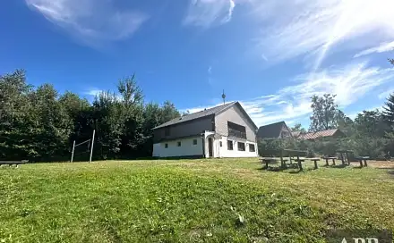 Prodej domu 250 m² s pozemkem 2 173 m², Bystřice pod Lopeníkem, okres Uherské Hradiště