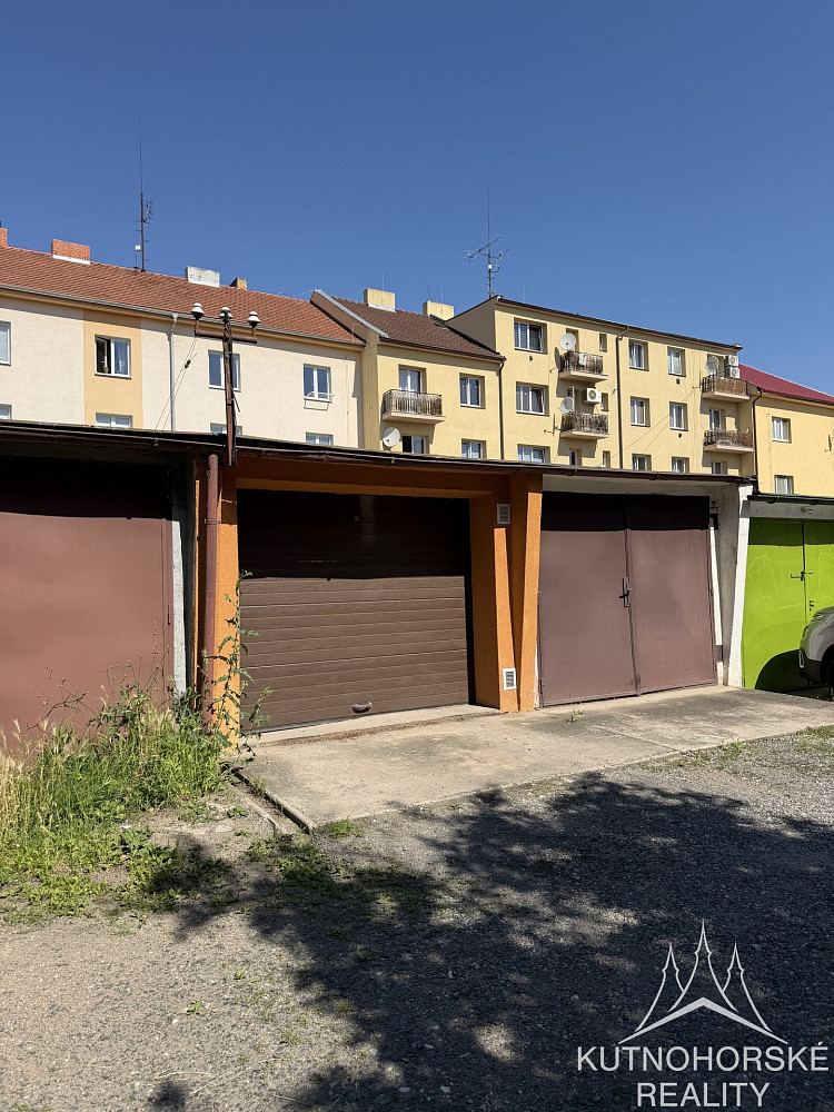Pronájem garáže 19 m2, kutná hora, ostašova ulice