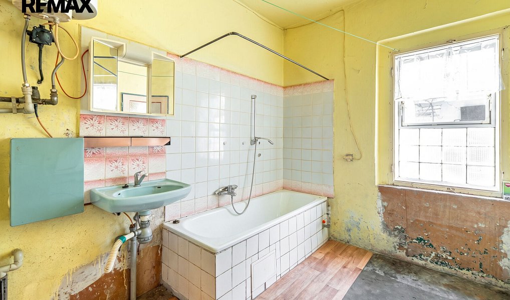 Prodej domu 256 m² s pozemkem 256 m², Ohníč – náhled fotky 11