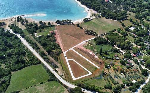 Prodej stavebního pozemku 666 m², Pula, Chorvatsko