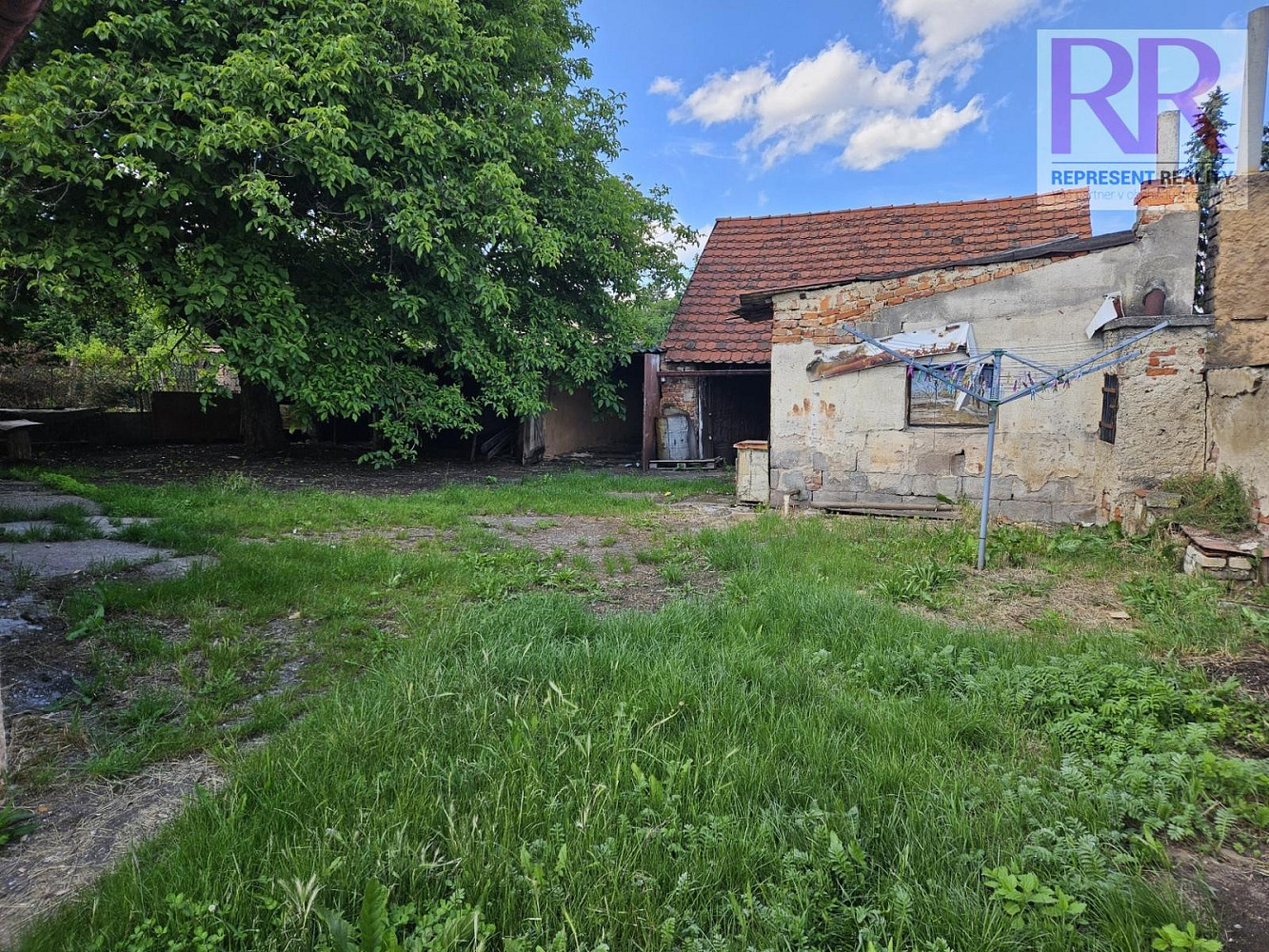 Prodej stavebního pozemku 1 004 m² – fotografie 3