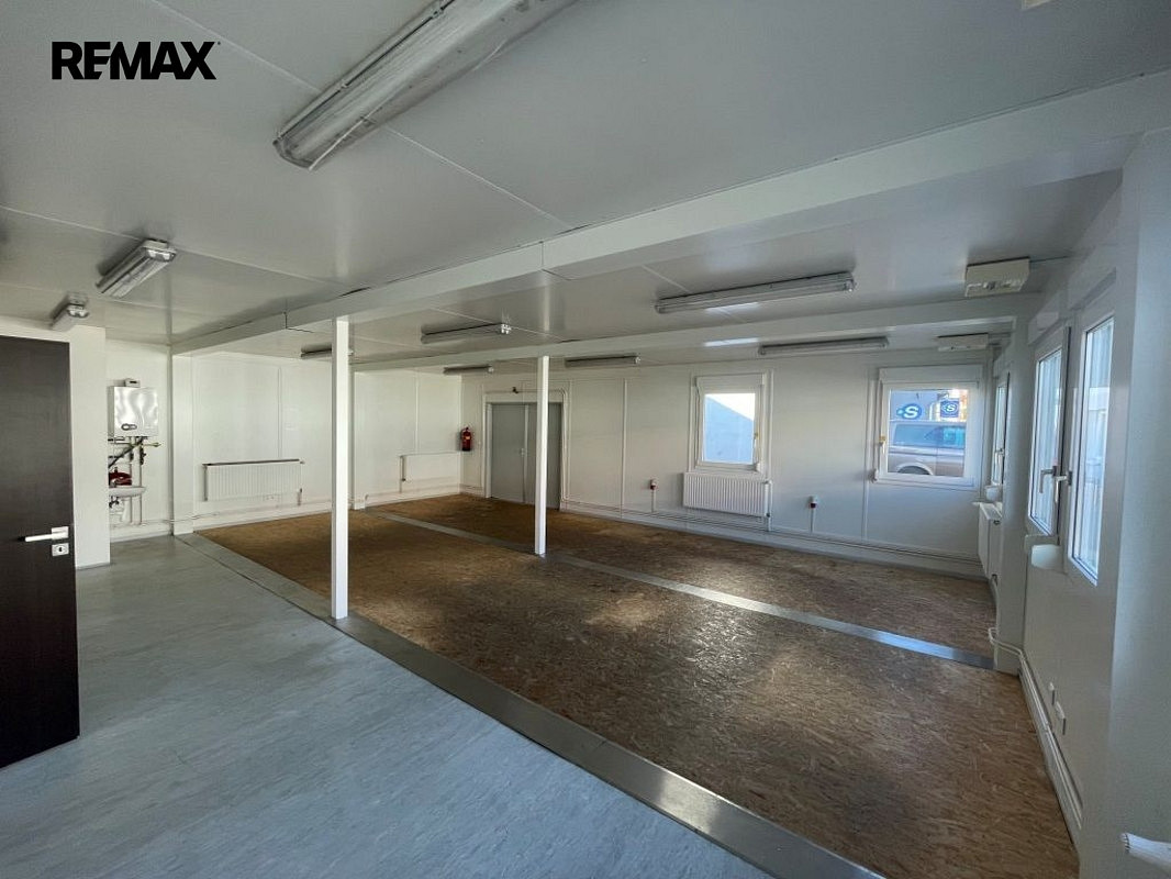 Pronájem obchodních prostor 165 m², Břeclav