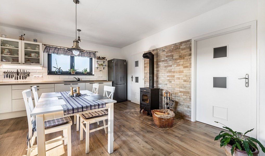 Prodej domu 121 m² s pozemkem 802 m², Mirkovice – náhled fotky 21
