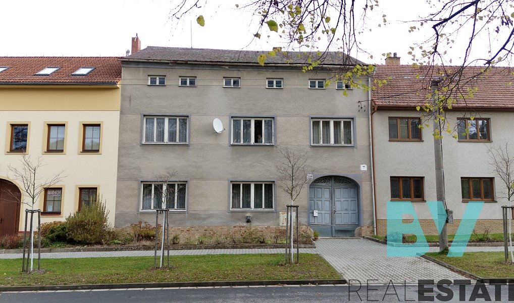 Prodej domu 537 m² s pozemkem 1 747 m², Jaroměřice – náhled fotky 2