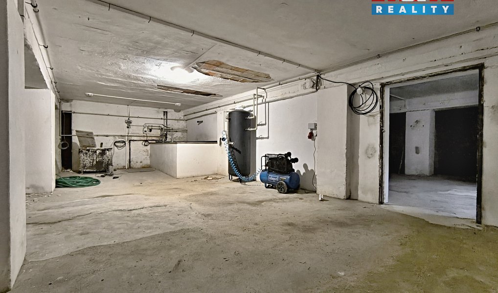 Prodej výrobních prostor 1 393 m², Bořetín – náhled fotky 5