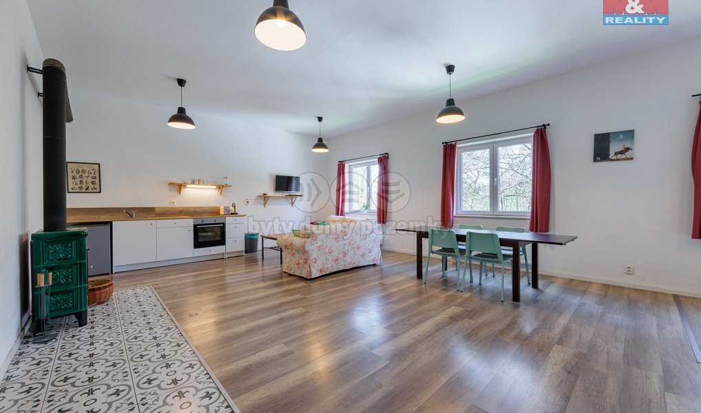 Prodej domu 293 m² s pozemkem 853 m², Vejprty – náhled fotky 20