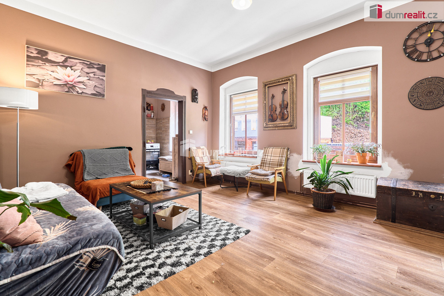 Prodej domu 380 m² s pozemkem 489 m² – fotografie 2