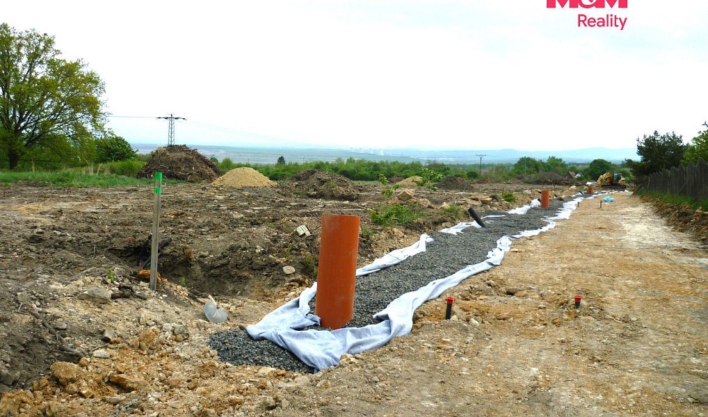 Prodej stavebního pozemku 1 077 m², Černovice – náhled fotky 13