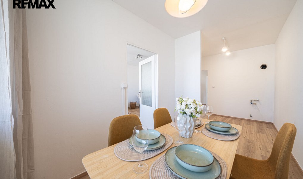 Prodej bytu 3+1 70 m², Praha – náhled fotky 9