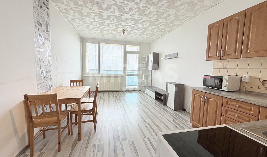 Pronájem bytu 2+kk 34 m², Liberec – náhled fotky 2