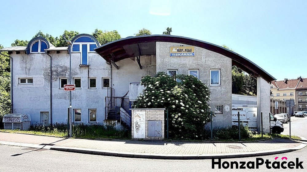 Prodej kanceláře 511 m²