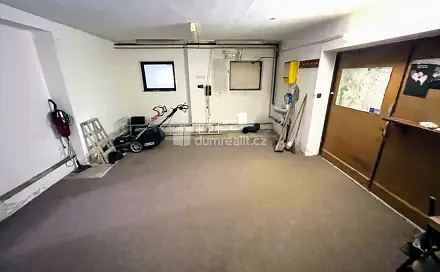 Pronájem obchodních prostor 71 m², Jižní, Uherské Hradiště - Mařatice