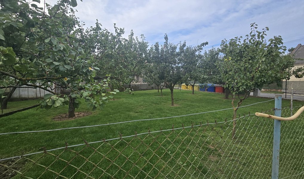 Prodej stavebního pozemku 900 m², Křelov-Břuchotín – náhled fotky 4