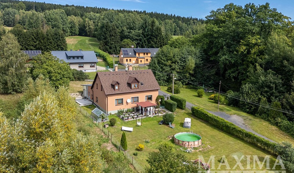Prodej domu 320 m² s pozemkem 1 557 m², Nová Ves – náhled fotky 2
