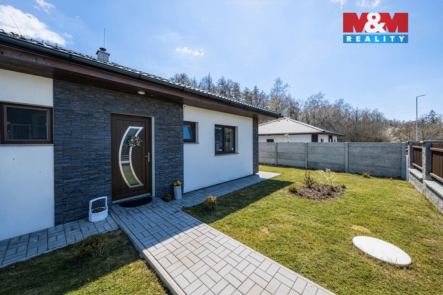 Prodej domu 107 m² s pozemkem 901 m² — photo 2