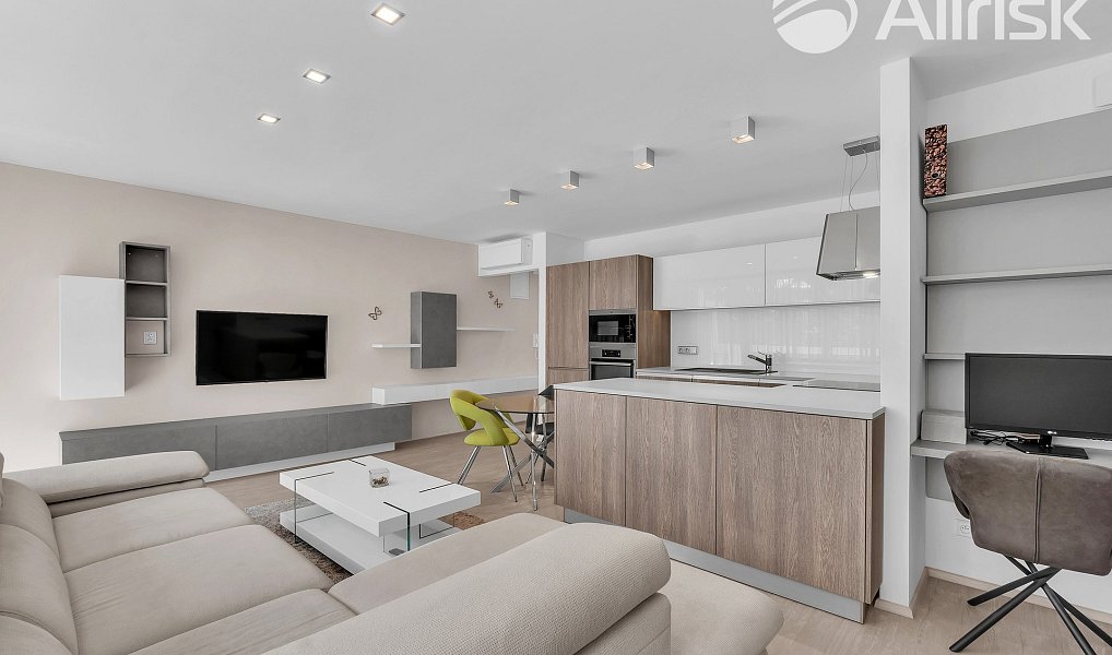 Pronájem bytu 2+kk 61 m², Praha – náhled fotky 9