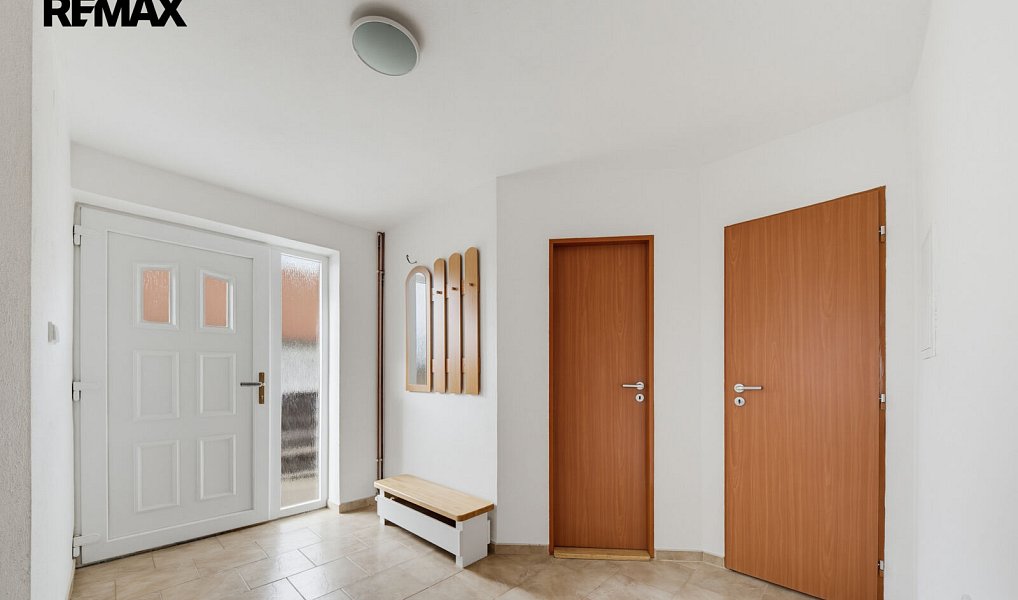 Prodej domu 257 m² s pozemkem 777 m², Sázava – náhled fotky 8