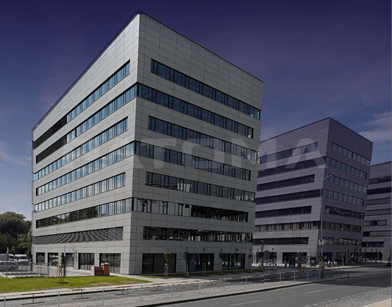 Pronájem kanceláře 256 m²