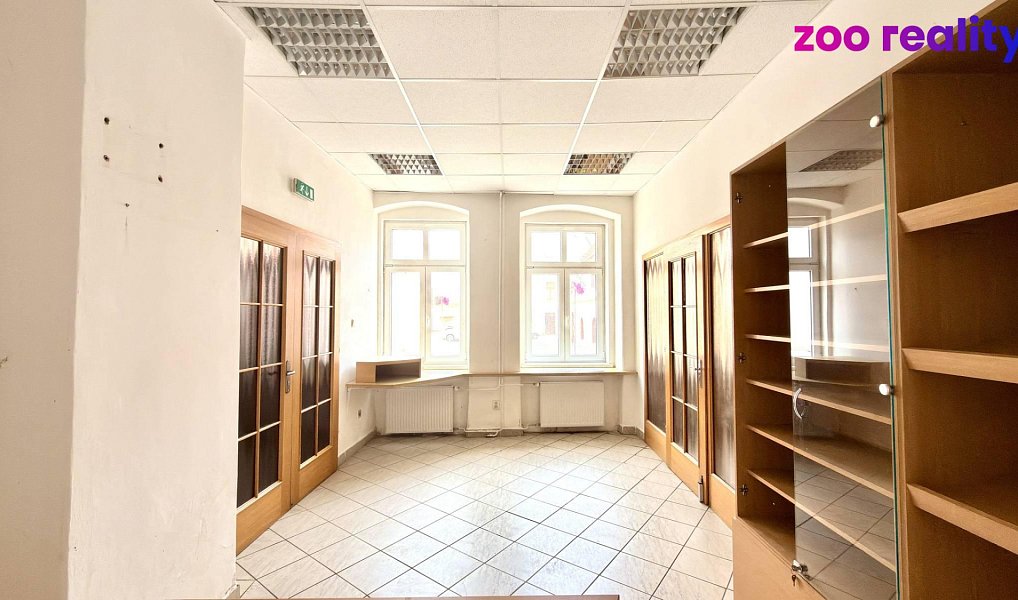 Pronájem obchodních prostor 320 m², Kadaň – náhled fotky 5