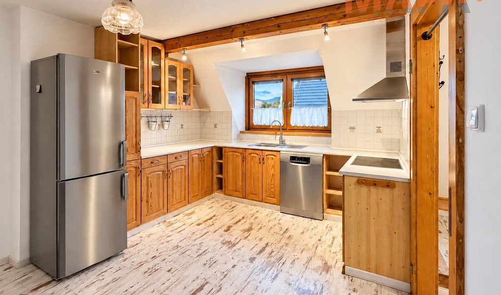 Pronájem bytu 3+1 100 m², Chomutov – náhled fotky 2