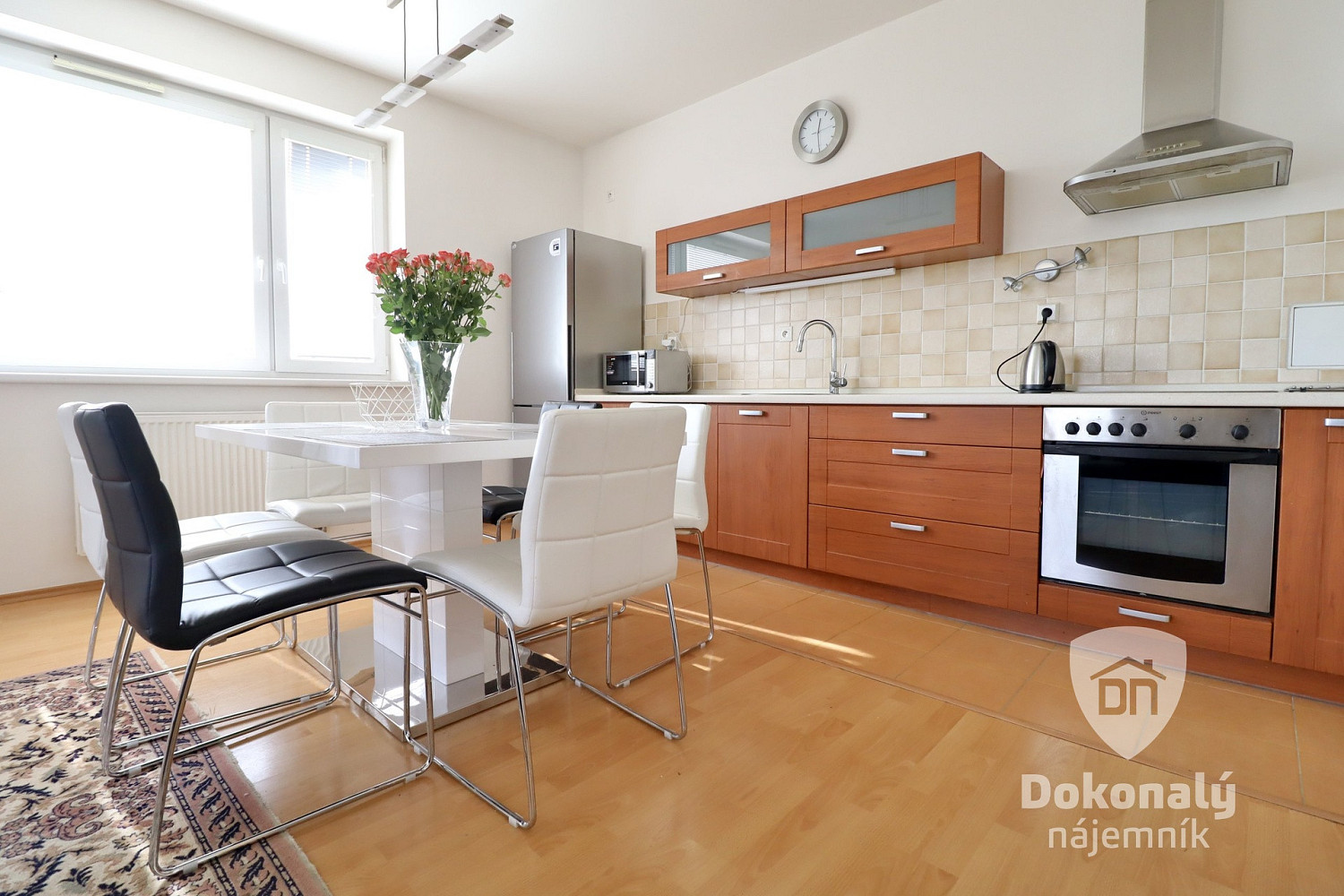Pronájem bytu 2+kk 64 m² — photo 2