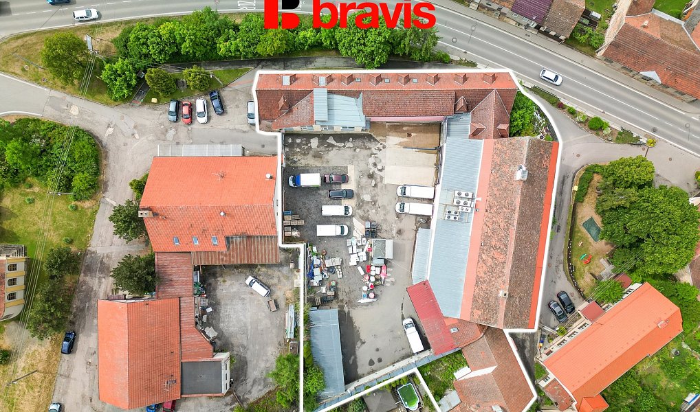Pronájem kanceláře 1 016 m², Hradčany – náhled fotky 2