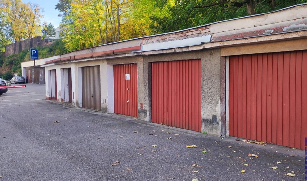 Pronájem garáže, 19 m², Střední Předměstí - Trutnov, Trutnov
