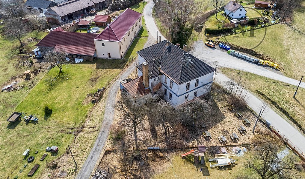 Prodej chaty/chalupy 617 m² s pozemkem 831 m², Benešov nad Černou – náhled fotky 5