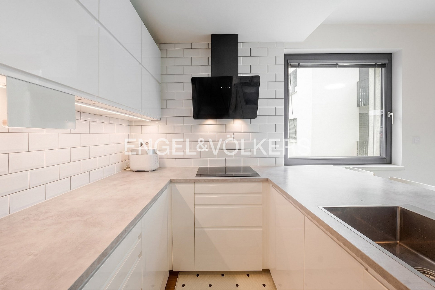 Prodej bytu 3+kk 97 m² — photo 2