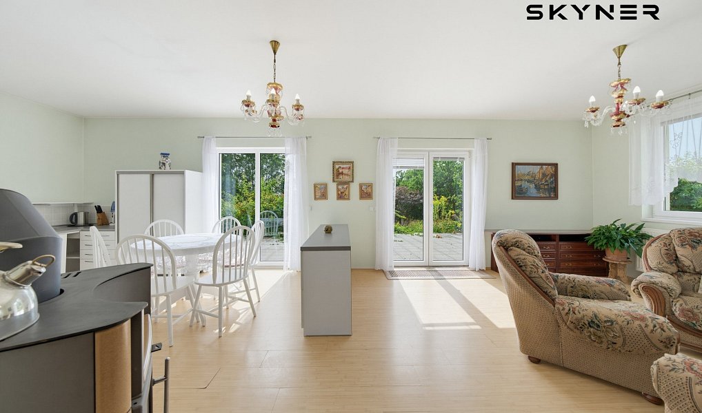 Prodej domu 147 m² s pozemkem 2 003 m², Žitenice – náhled fotky 3