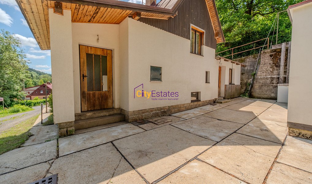 Prodej domu 145 m² s pozemkem 469 m², Desná – náhled fotky 8
