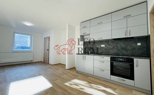 Pronájem bytu 1+1 31 m², Kollárova, Uherské Hradiště