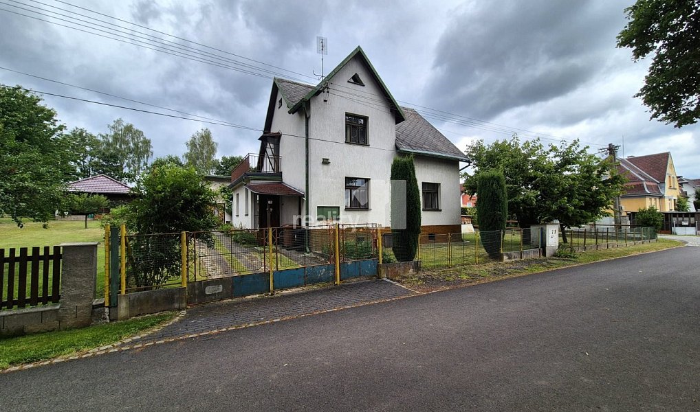 Prodej domu 147 m² s pozemkem 603 m², Plesná – náhled fotky 4