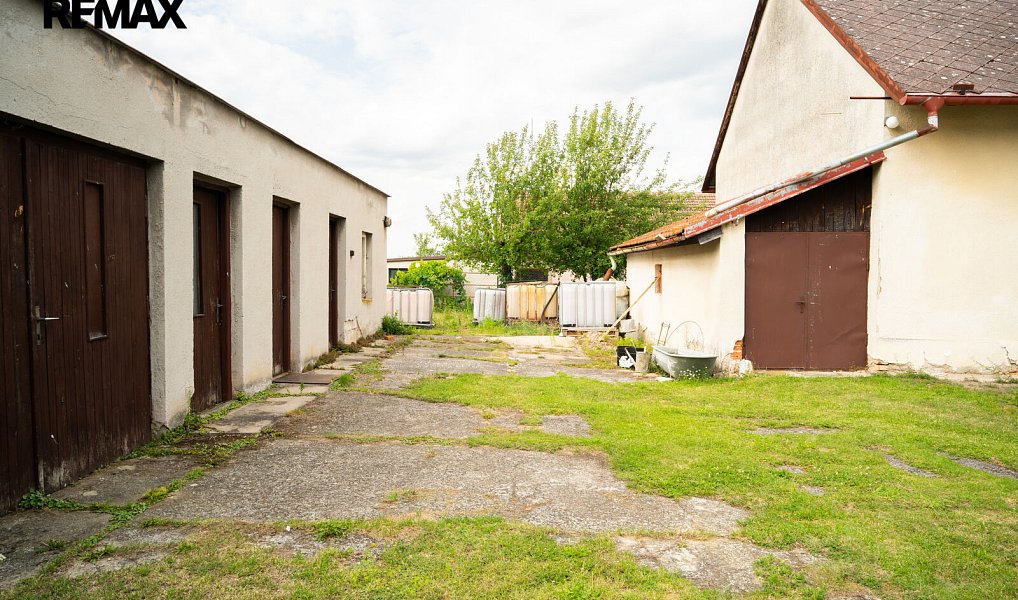 Prodej domu 120 m² s pozemkem 870 m², Brloh – náhled fotky 32