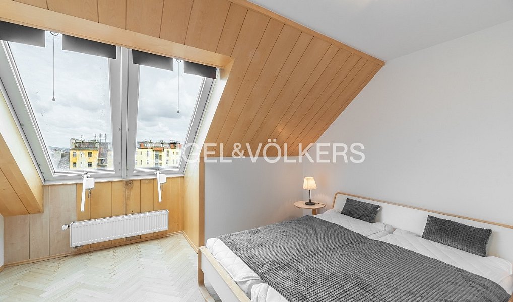 Pronájem bytu 5+1 163 m², Praha – náhled fotky 8