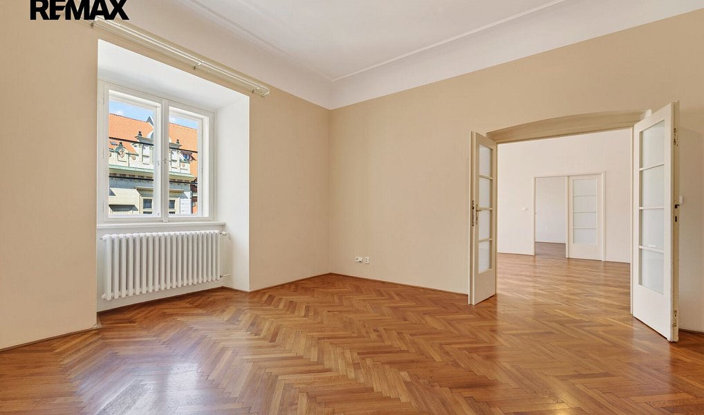 Pronájem kanceláře 130 m², Praha – náhled fotky 9