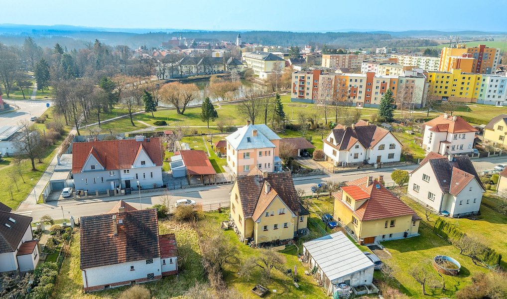 Prodej domu 216 m² s pozemkem 1 311 m², Bechyně – náhled fotky 18