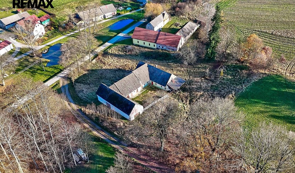 Prodej zemědělského objektu 745 m², Blažejov – náhled fotky 3