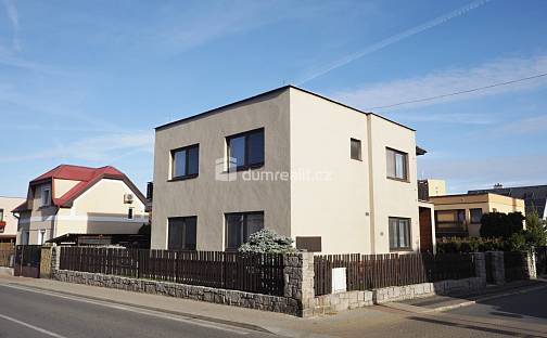 Prodej domu 127 m² s pozemkem 322 m², Bří Čapků, Neratovice, okres Mělník