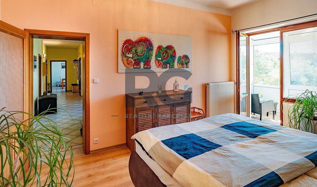Prodej domu 568 m² s pozemkem 903 m², Písek – náhled fotky 35