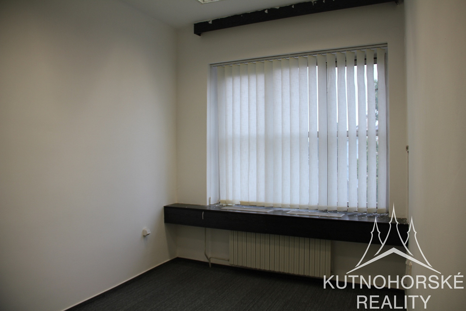 Pronájem kanceláře 13 m² – fotografie 4
