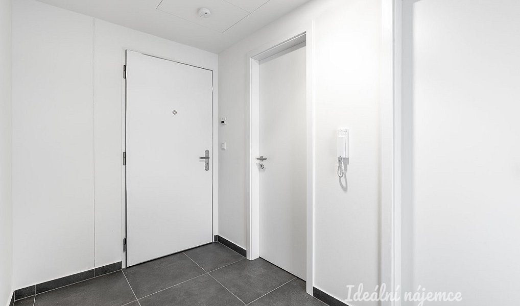 Pronájem bytu 2+kk 60 m², Praha – náhled fotky 11