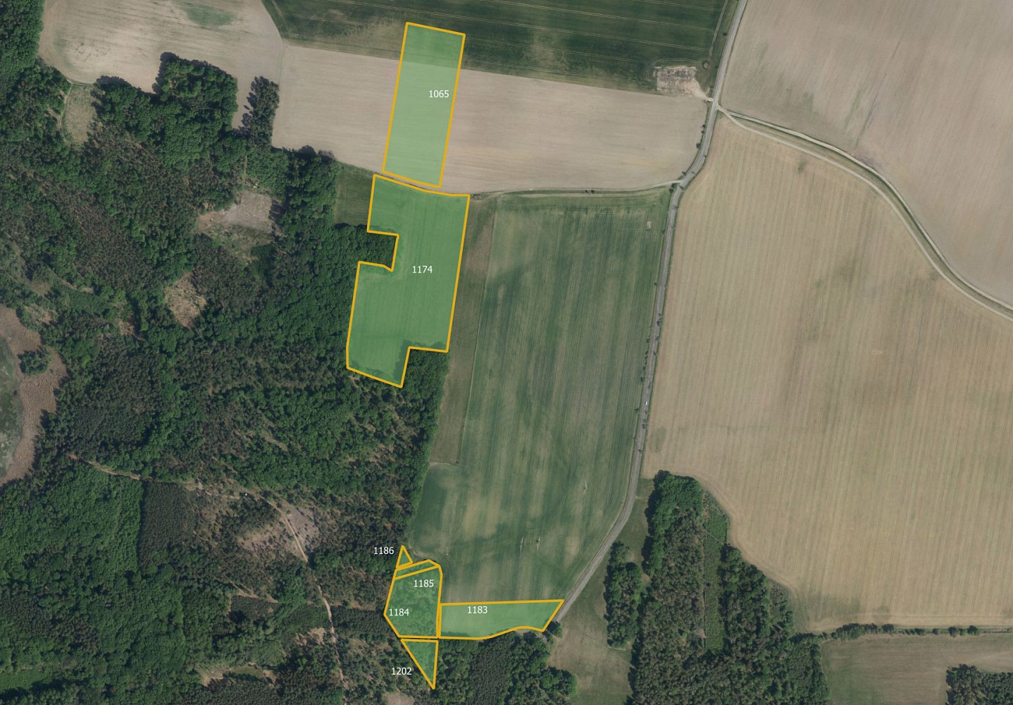 Prodej pole 19 647 m²