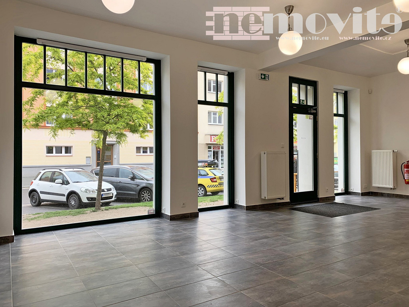 Pronájem obchodních prostor 77 m² – fotografie 3