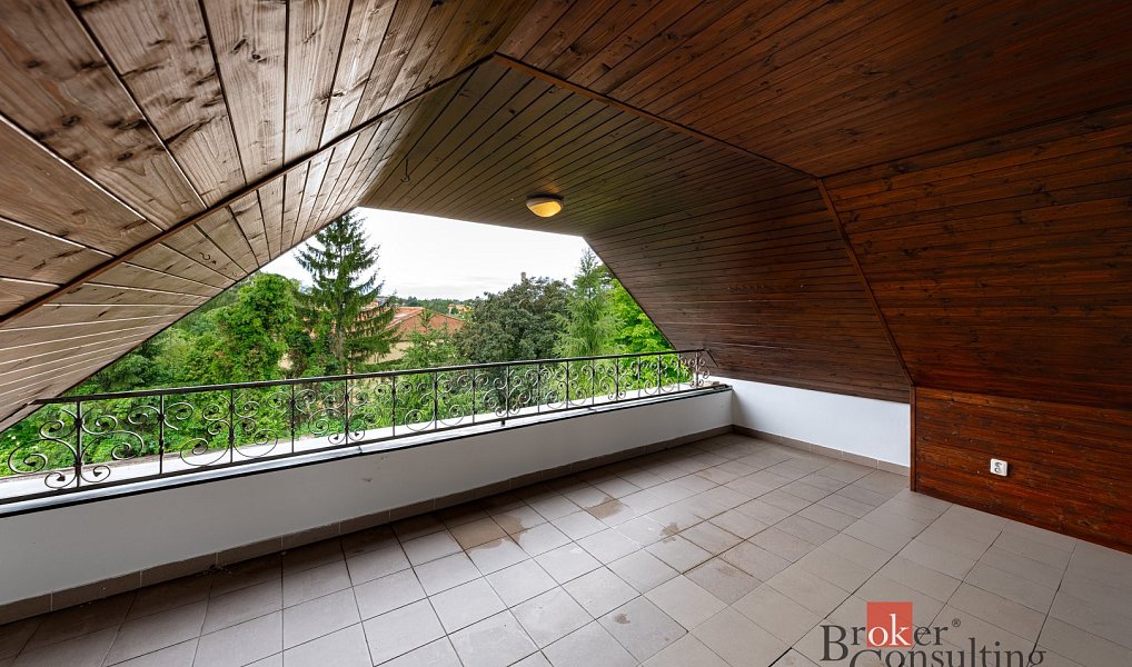 Prodej domu 1 000 m² s pozemkem 2 969 m², Hostivice – náhled fotky 36