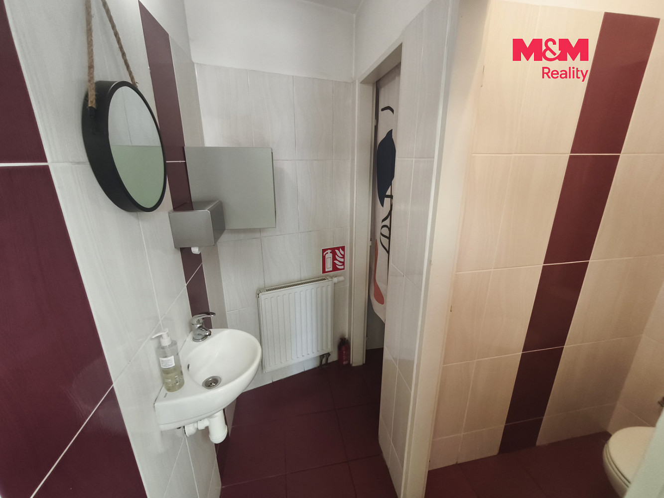 Pronájem obchodních prostor 42 m² — photo 5