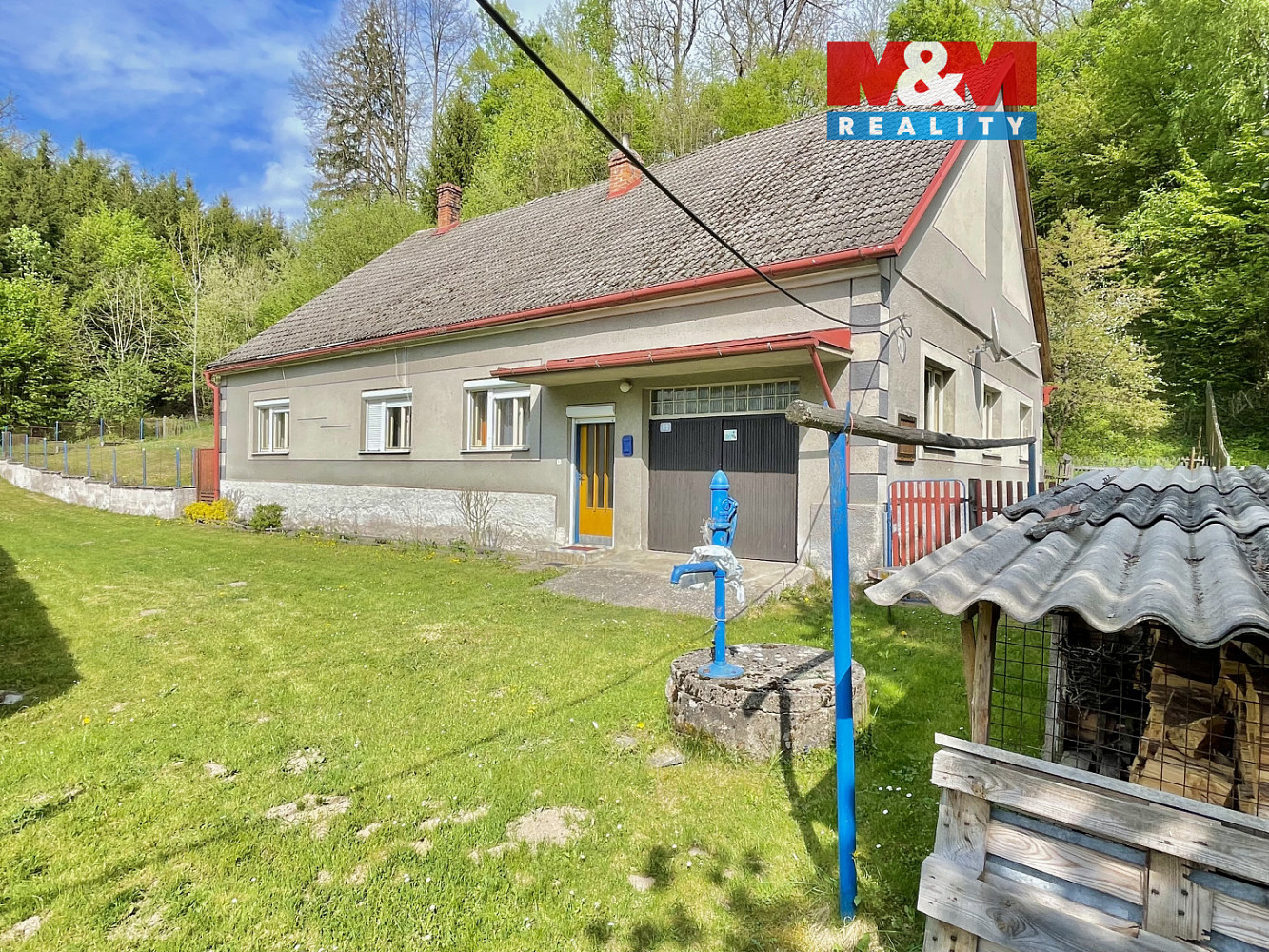 Prodej domu 208 m² s pozemkem 203 m²
