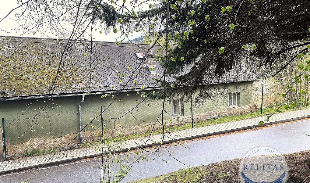 Prodej domu 124 m² s pozemkem 1 873 m², Králův Dvůr – náhled fotky 15