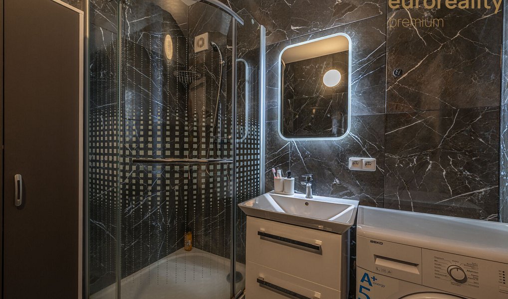 Prodej bytu 3+1 76 m², Tachov – náhled fotky 9