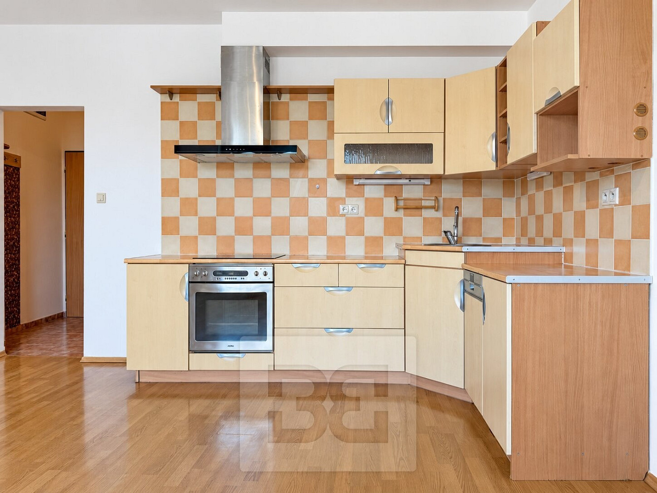 Pronájem bytu 1+kk 39 m² – fotografie 2